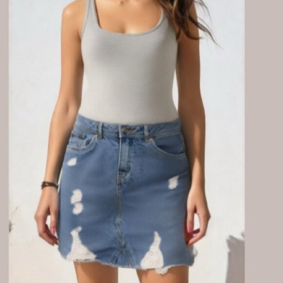 H&M Denim Blue Distressed High Waisted Mini Skirt​​​​​​​ - Picture 1 of 10